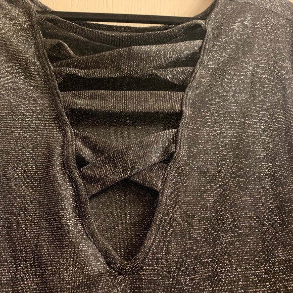 2 Hearts Cross Back Gray Silver Blouse Bat Wing - Picture 7 of 13